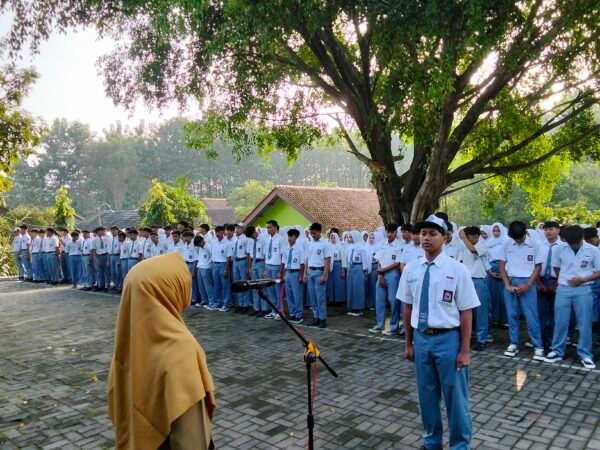 Kegiatan Upacara Bendera Awal Tahun Ajaran 2026/2027, Senin 13 Juli 2026